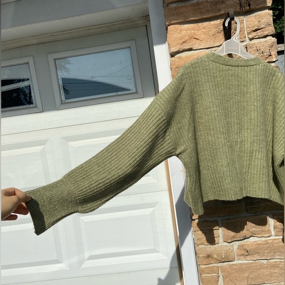 Balloon Sleeve Button Front Pocket Cardigan - Picture 4 of 4